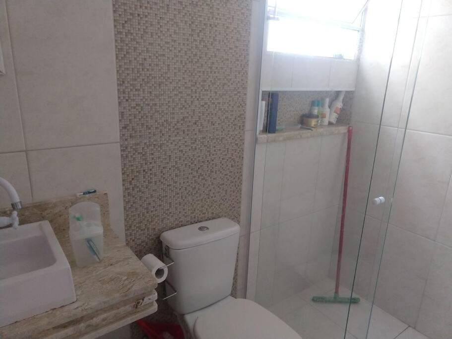 Casa Em Itanhaem Com 2 Quartos Garagem P 2 Carros, Churrasqueira, Piscina 200 M Da Praia Экстерьер фото