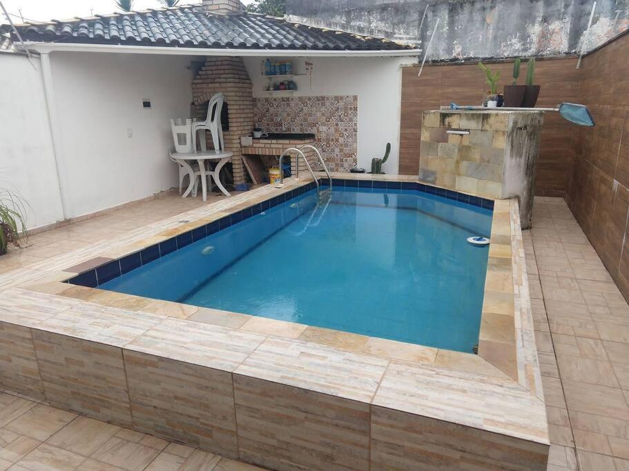 Casa Em Itanhaem Com 2 Quartos Garagem P 2 Carros, Churrasqueira, Piscina 200 M Da Praia Экстерьер фото
