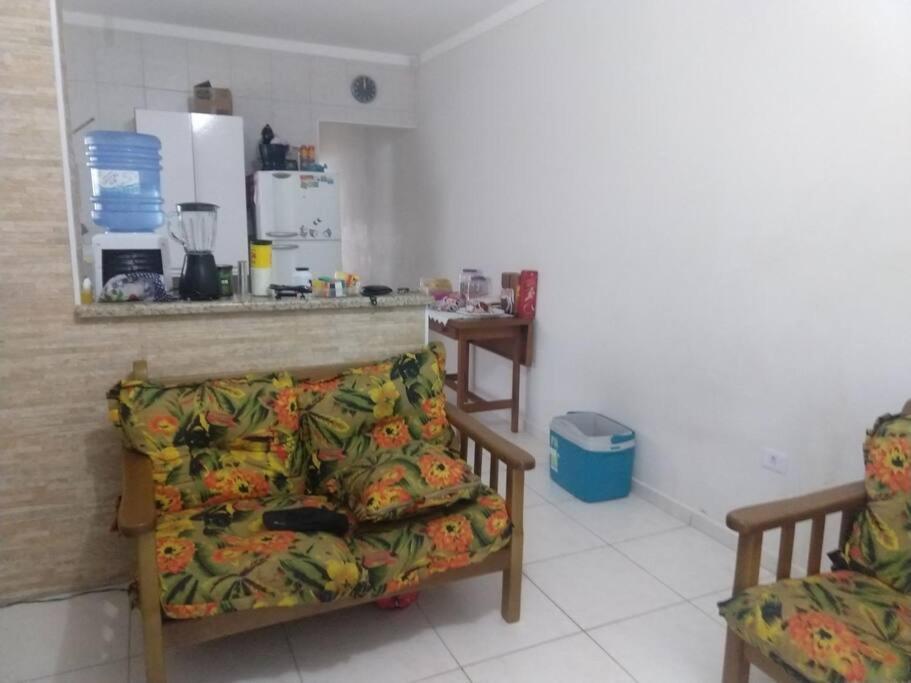 Casa Em Itanhaem Com 2 Quartos Garagem P 2 Carros, Churrasqueira, Piscina 200 M Da Praia Экстерьер фото