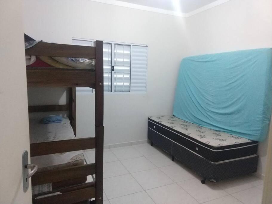 Casa Em Itanhaem Com 2 Quartos Garagem P 2 Carros, Churrasqueira, Piscina 200 M Da Praia Экстерьер фото